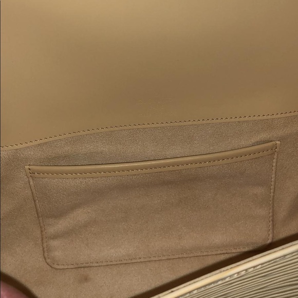 Louis Vuitton Epi Leather vanilla - Picture 4 of 7